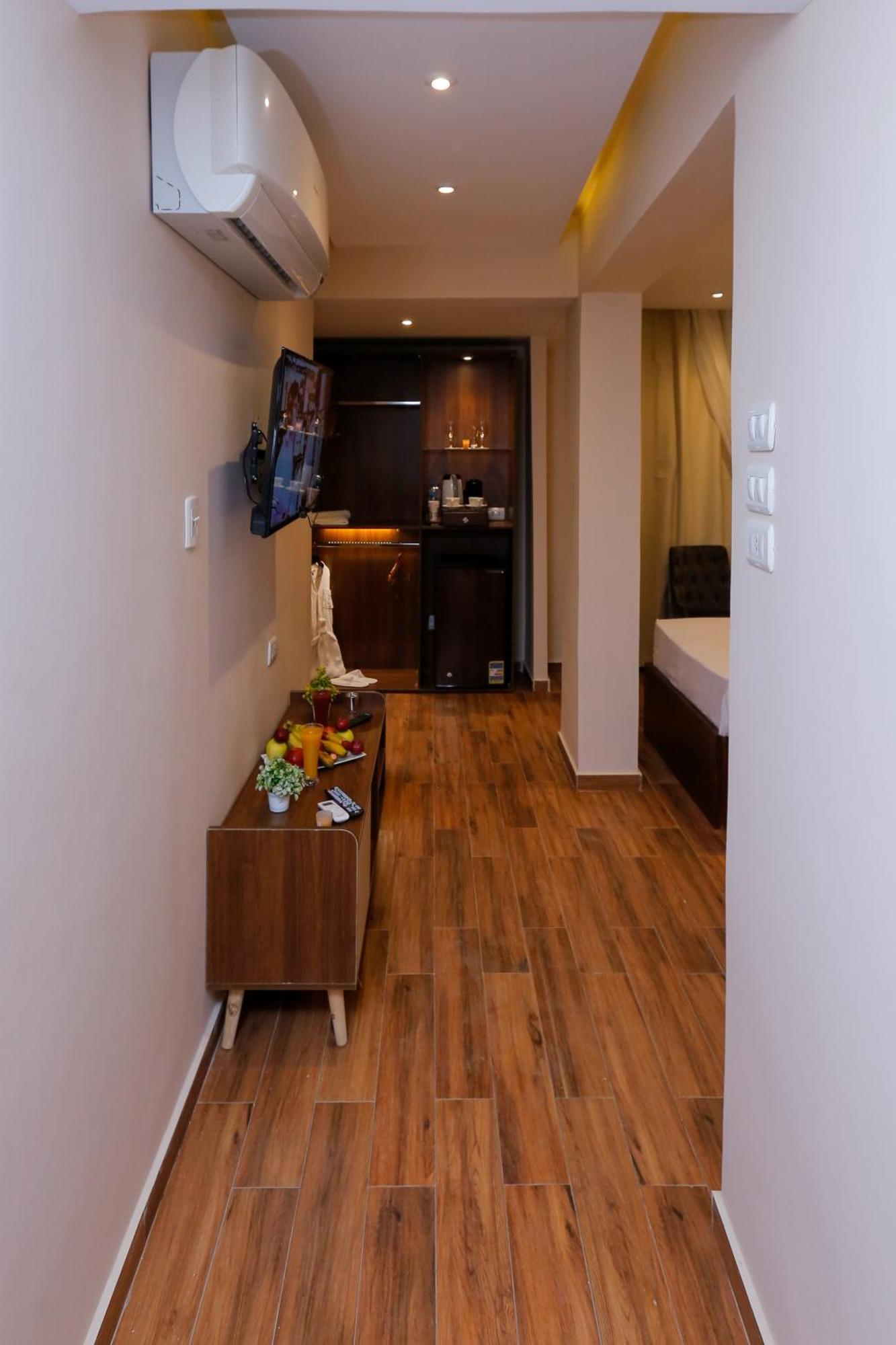 Steps In Pyramids View Hotel Kafrat al Jabal Exterior photo